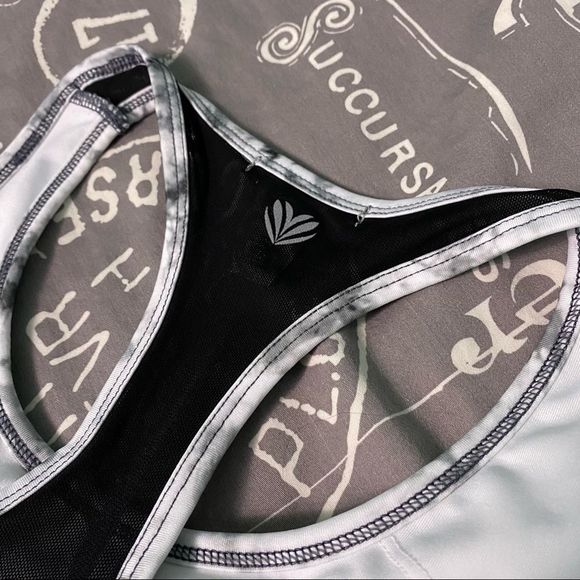 SportsโBra marbleย design colours forever 21 - Picture 6 of 6